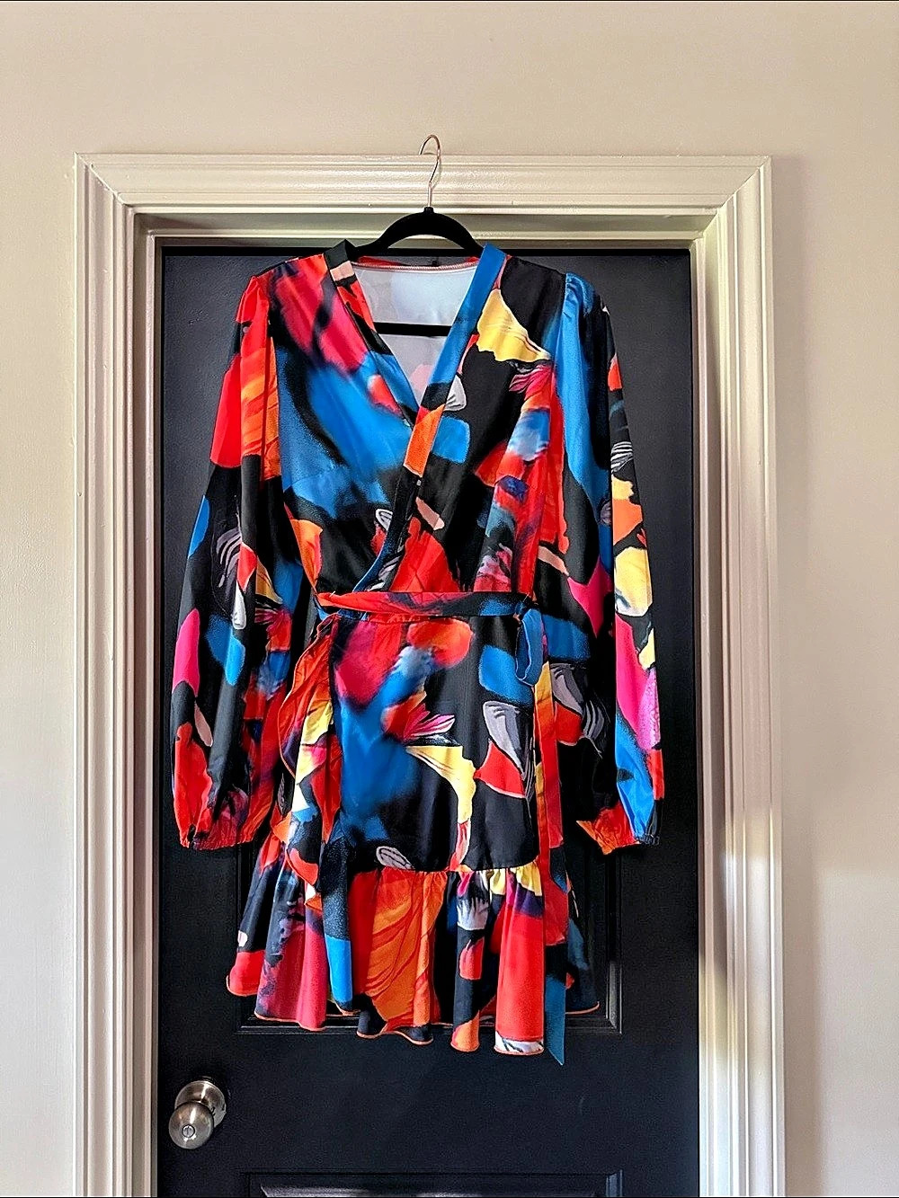 Abstract Mini Dress in Black & Red Like New